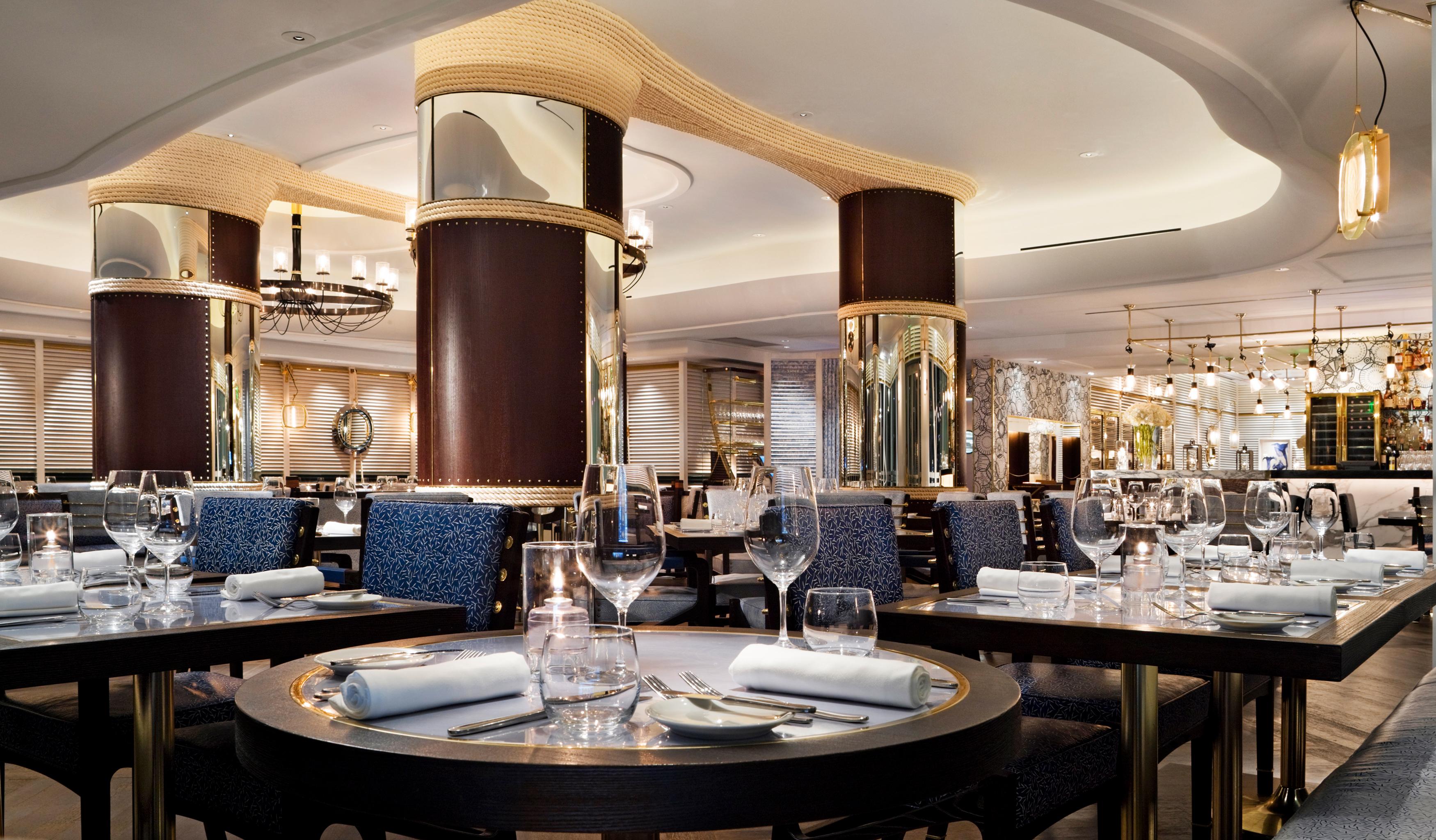 Fontainebleau Маями Бийч Екстериор снимка The interior of the restaurant